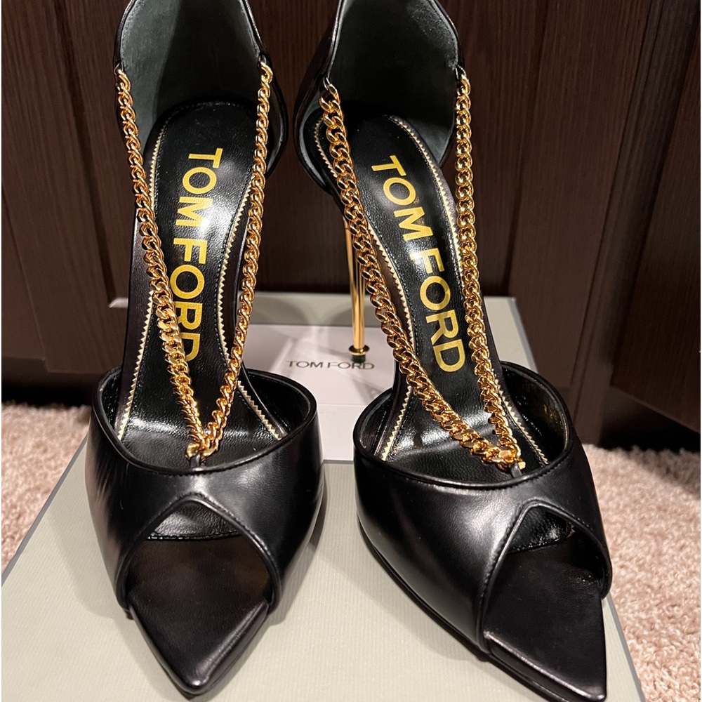 Tom Ford - Picture 2 of 3